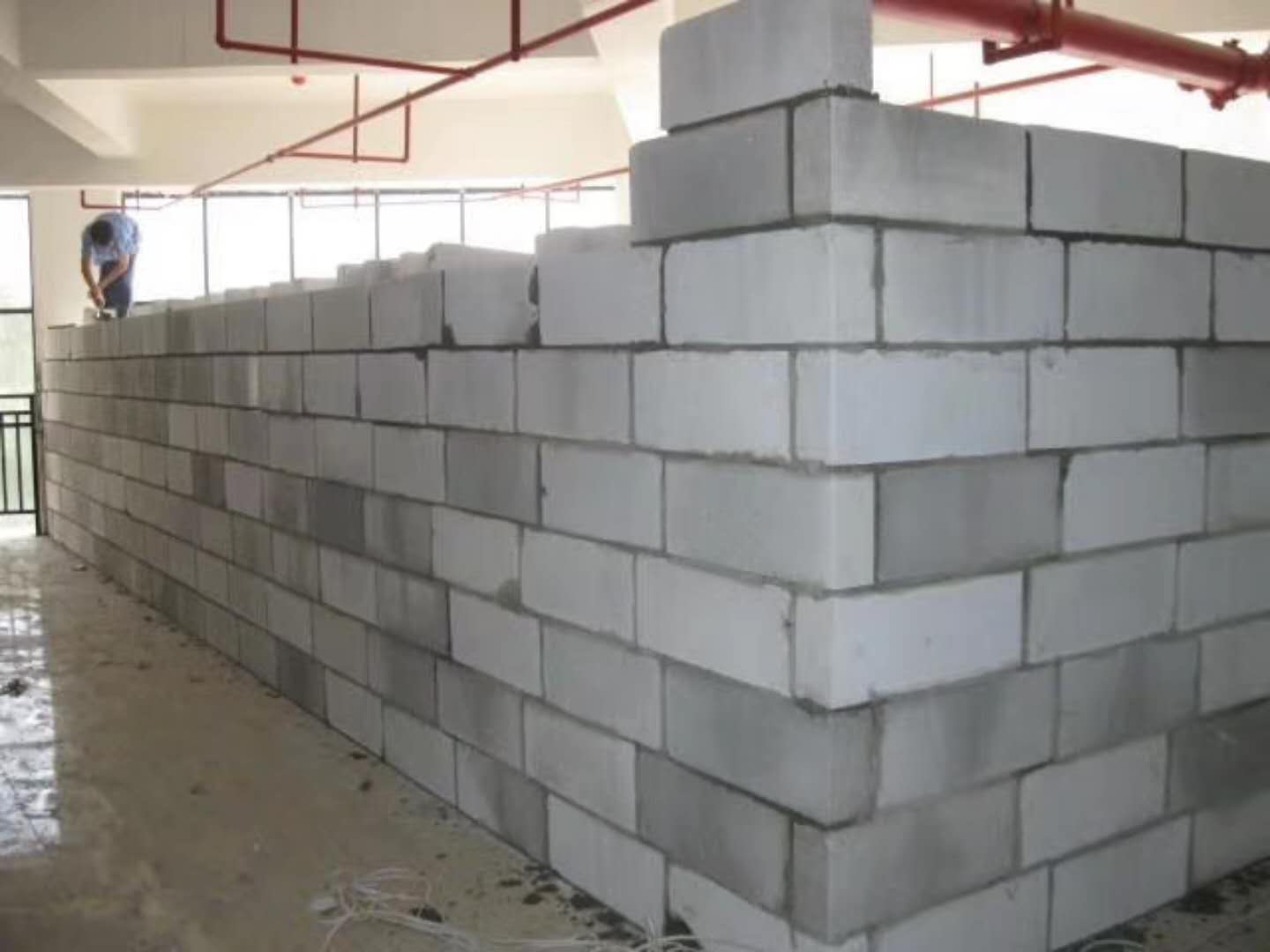 苍溪蒸压加气混凝土砌块承重墙静力和抗震性能的研究